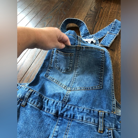 Love Tree Denim Women’s M Medium Vintage Wash Raw Cuffed Hem Denim/Jean Overalls - Picture 5 of 12